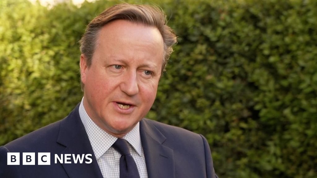 Cameron urges Netanyahu to limit Iran response