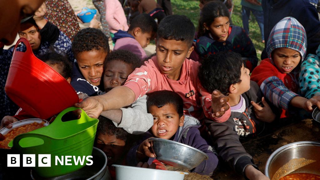 Gaza food aid scarce after Israel halts entry