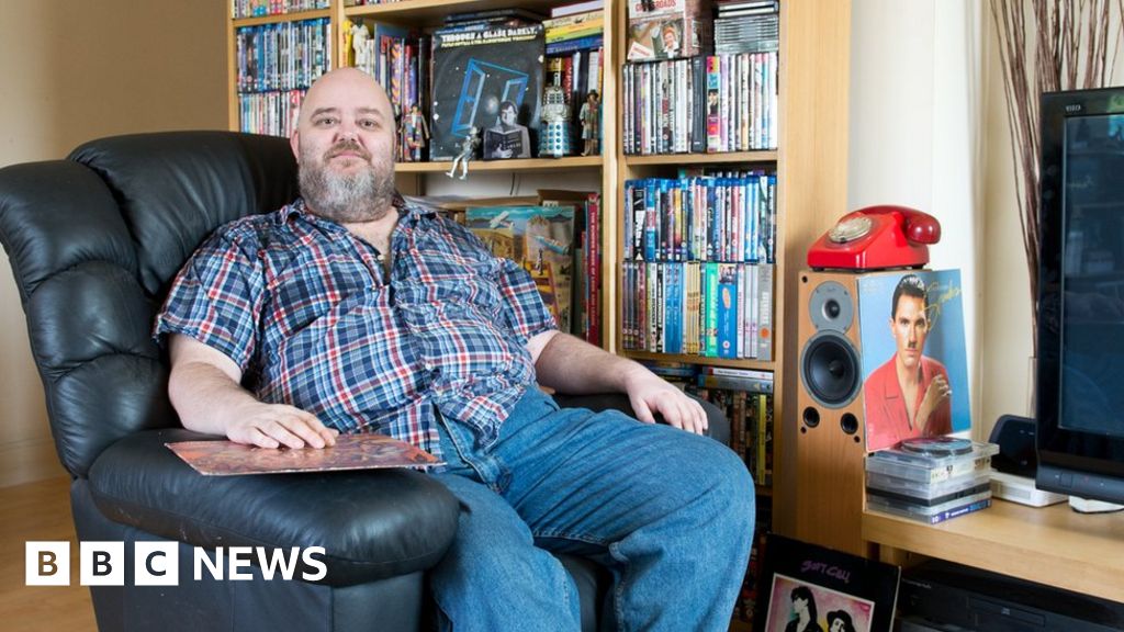 Doctor Who Writer Axed Over Transgender Tweets Bbc News