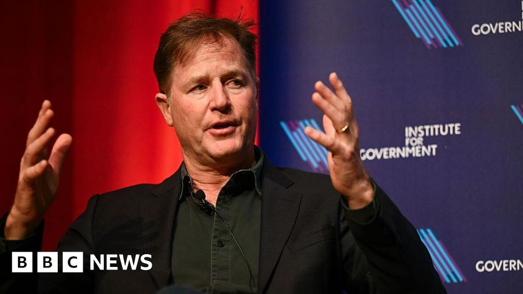 PM's 'knee-bending' to Trump is 'cringey', says Clegg