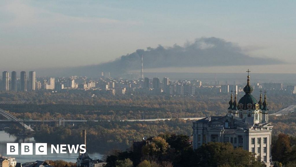 Ukraine war: Russian strikes prompt power cuts across country
