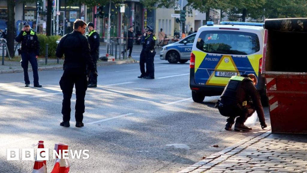 Еврейската общност в Берлин е разтърсена от две бензинови бомби