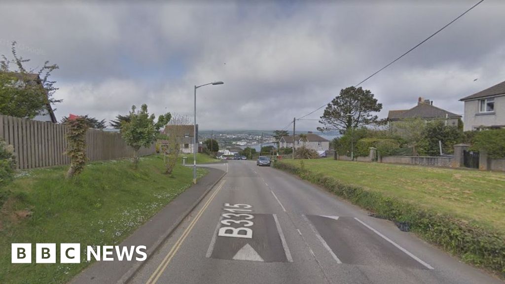 Man in 90s dies after threevehicle Newlyn road crash BBC News