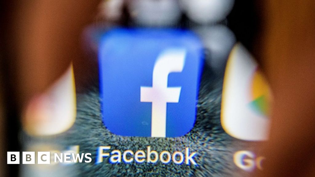 Facebook Wants Your Naked Photos To Stop Revenge Porn Bbc News