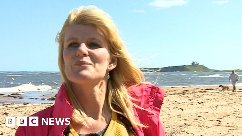 Woman born deaf who is now going blind takes beauty spot tour - BBC News