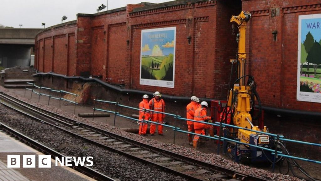 Hartlepool station's second platform construction begins BBC News Hartlepool station's second platform construction begins BBC News