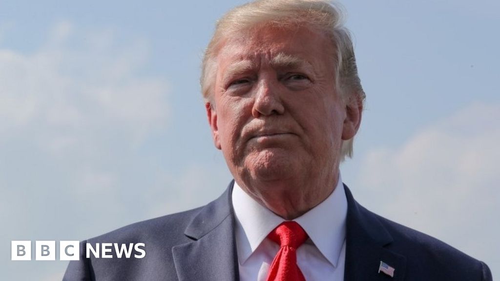 Trump sharpens attack on UK ambassador Kim Darroch over emails