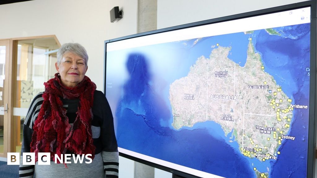 Map charts early massacres of indigenous Australians - BBC News