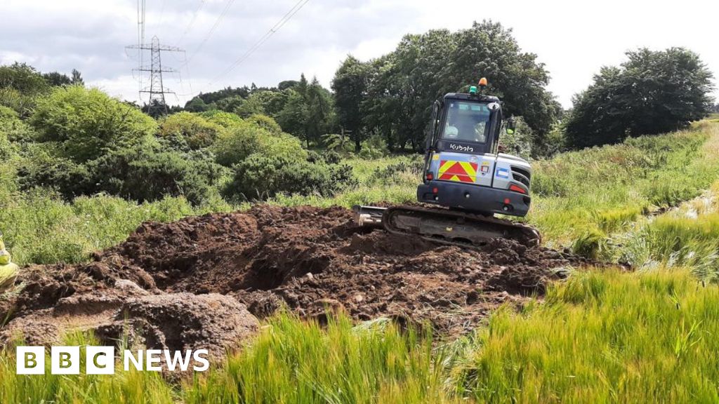 Burst water main affects supplies in Leslie, Fife BBC News