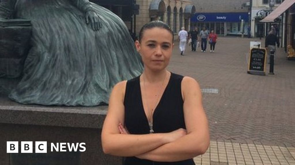 Mrs Nuneaton Who is she and how will Labour woo her back? BBC News