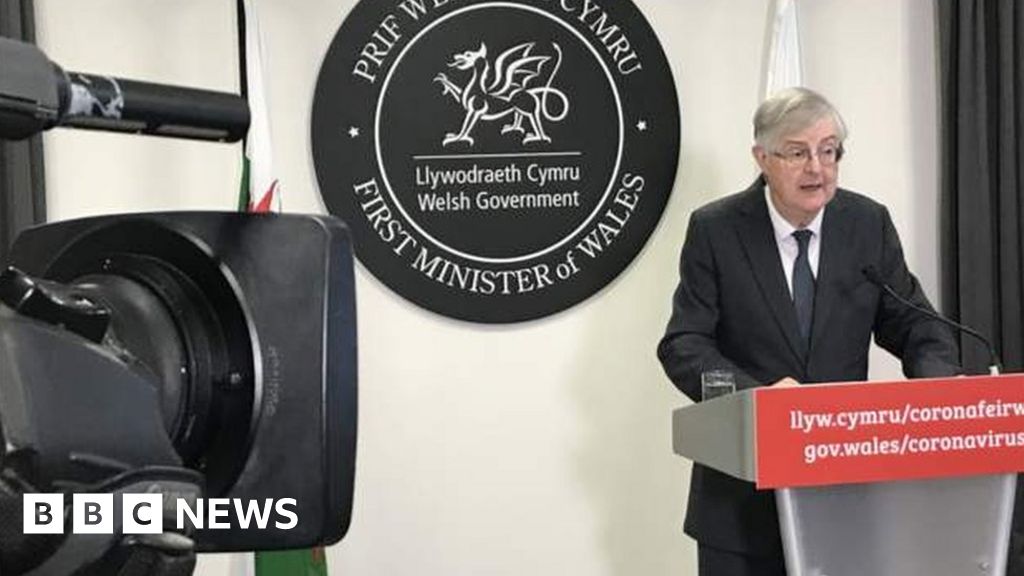 Media job cuts in Wales 'threat' to democracy