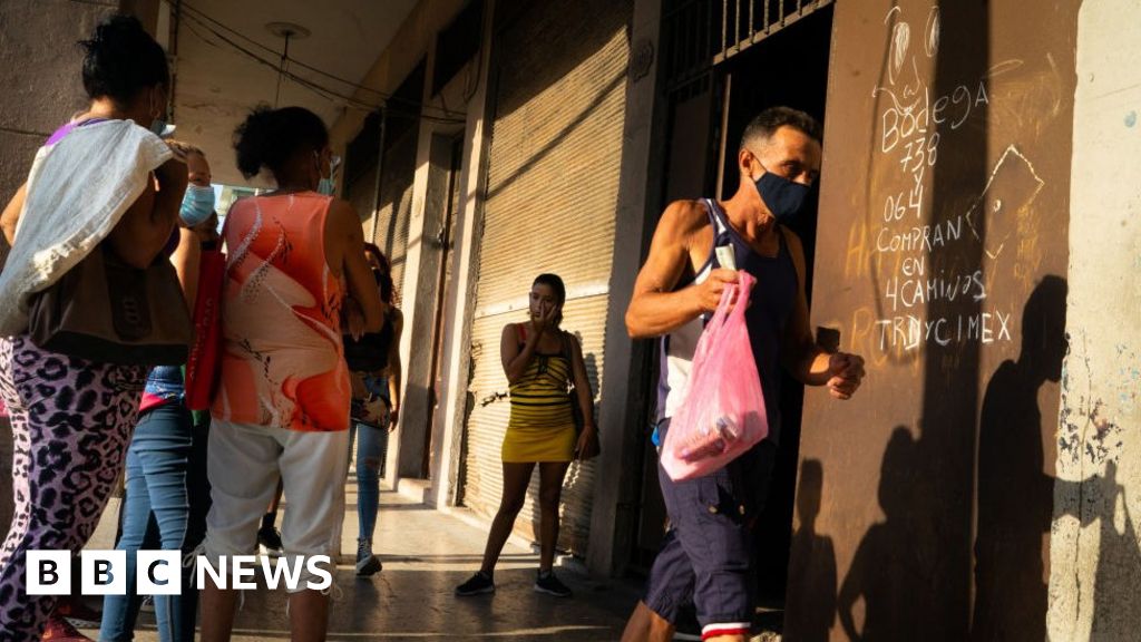 Cuba bids for foreign investment to tackle goods shortages