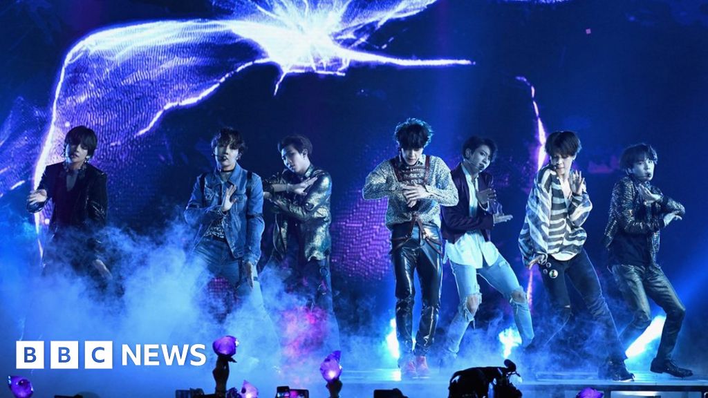 BTS become first K-pop band to top US album charts - BBC News