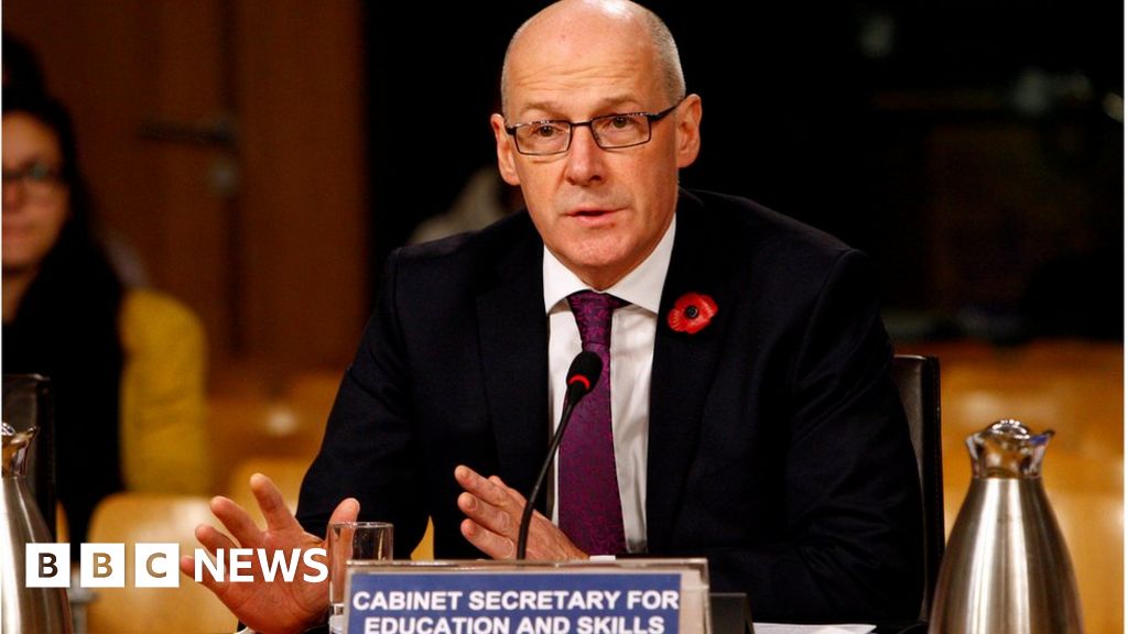 Swinney 'considering' child abuse inquiry extension - BBC News