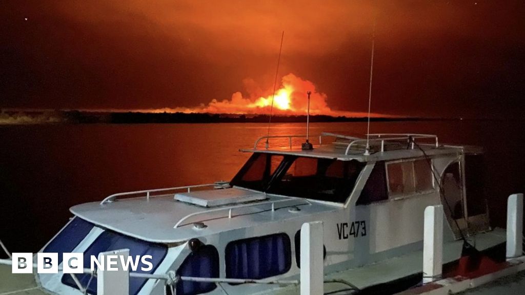 Australian towns battle fire and flood back-to-back