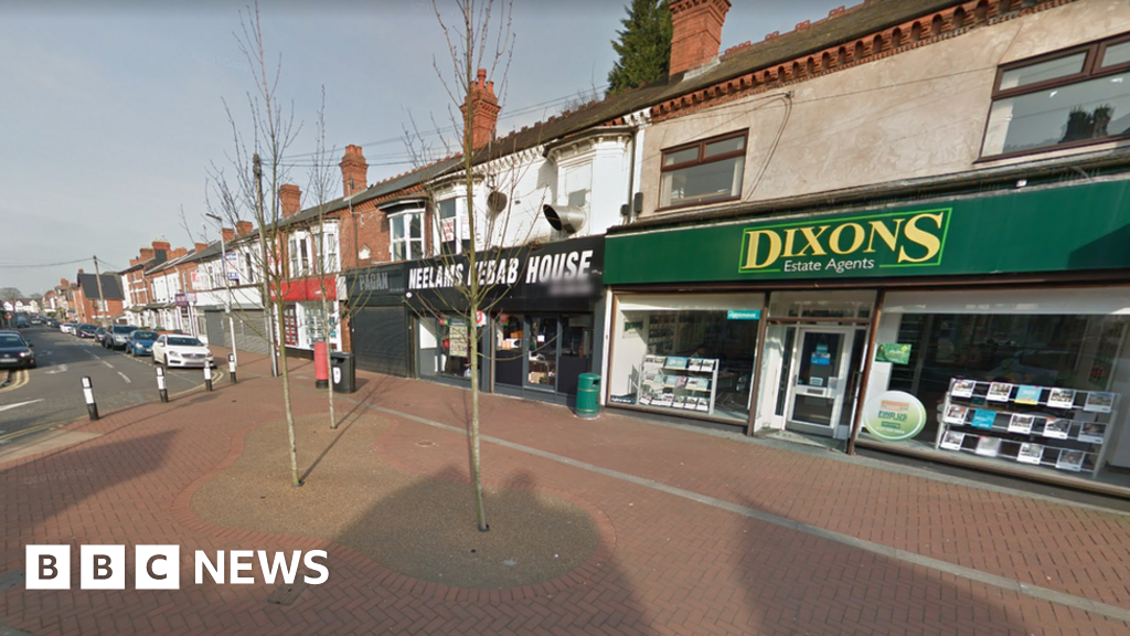 Woman, 93, dies after being hit by bus in Smethwick BBC News