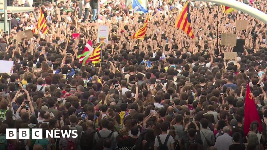 Catalonia Referendum Thousands Protest Spanish Police Violence Bbc News