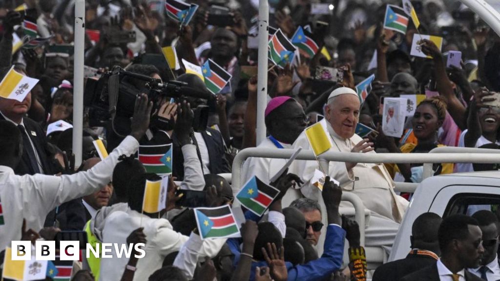 Pope Mass in South Sudan: Pontiff urges people to reject 'venom of hatred'