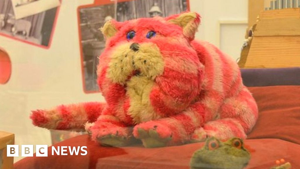 Bagpuss, die alte Raubkatze, ist 50 Jahre alt.