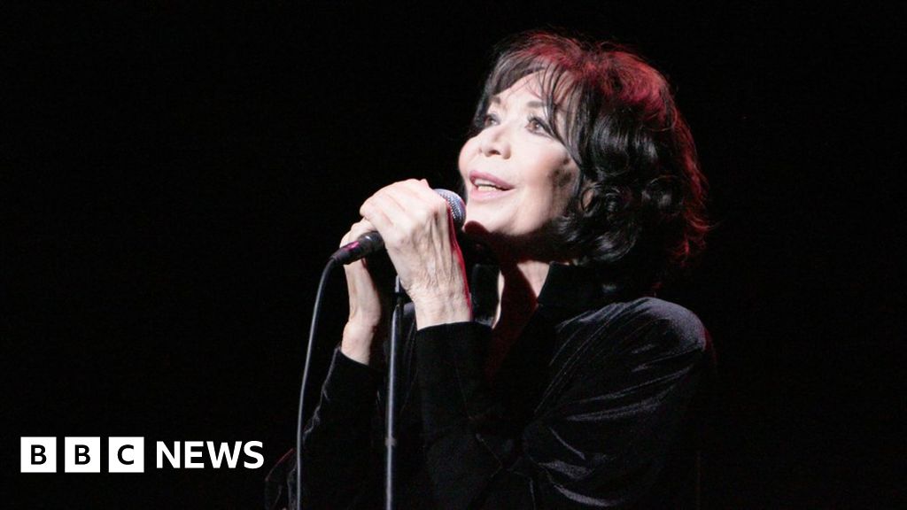 Obituary: Juliette Gréco dies aged 93 - BBC News