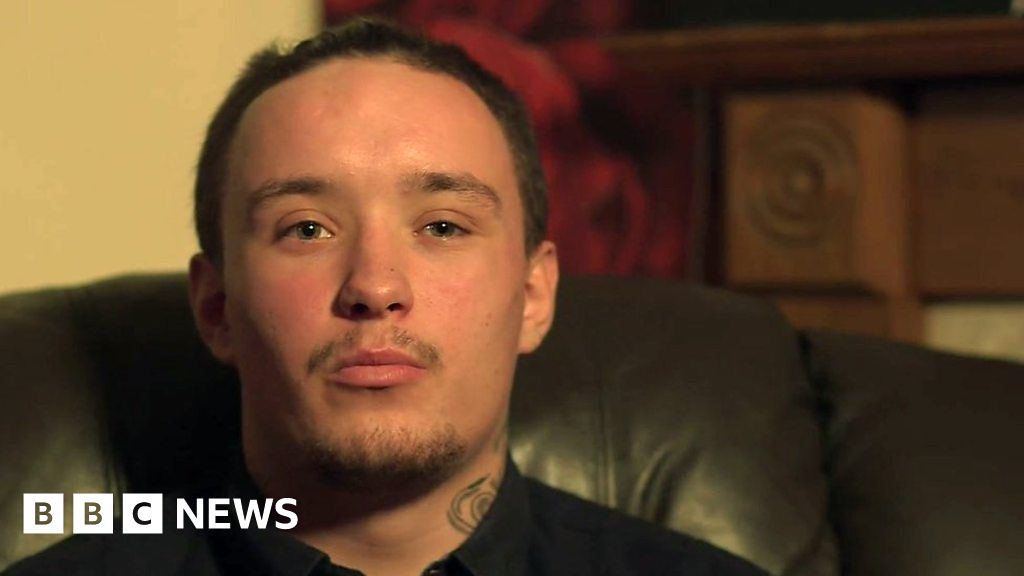 'I cried myself to sleep every night'(02)