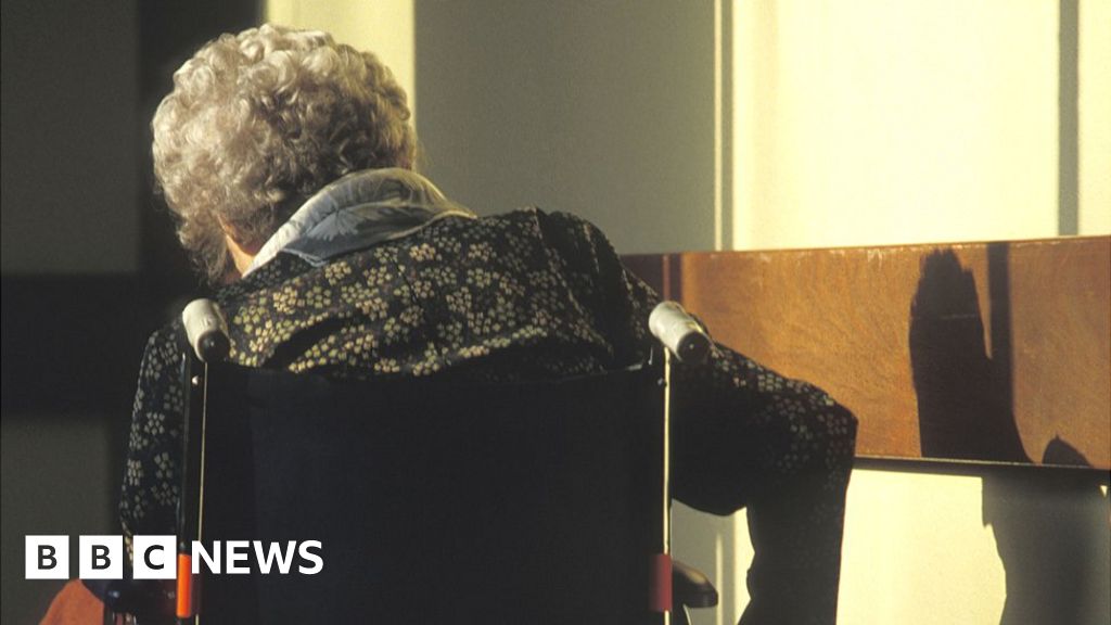 Woman of 102 suspected of care home murder Woman of 102 suspected of care home murder