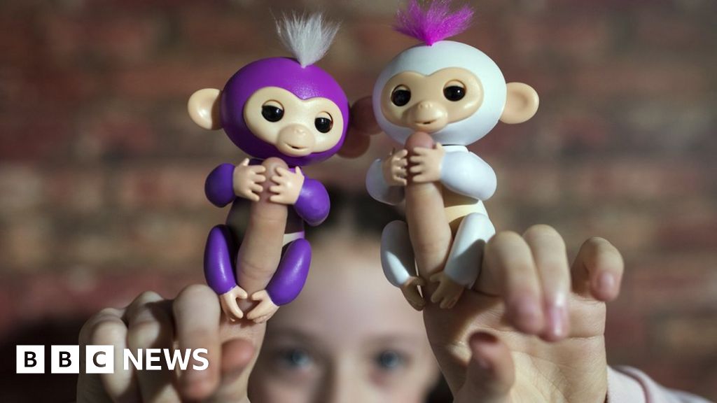How to avoid buying fake Fingerlings, one of the season's hottest toys