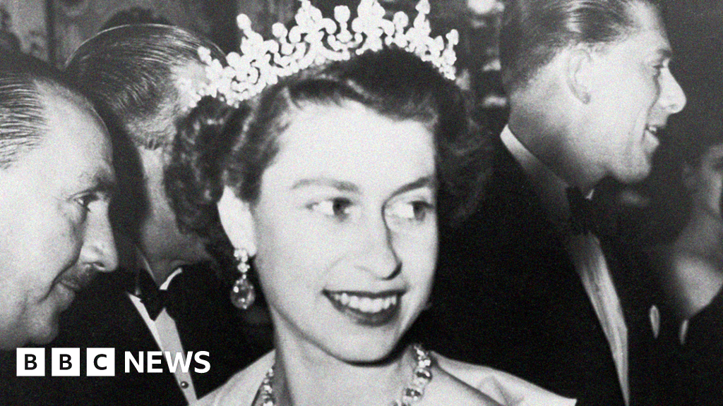 How Britain's power in the Middle East crumbled under Queen Elizabeth's  reign