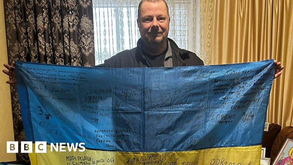 Війна в Україні: житель Дорсета збирає пожертви на військову техніку