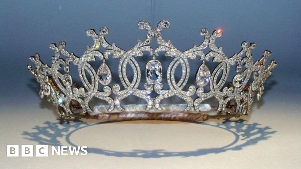 Portland Tiara theft: Plastic bag ‘blew case open’