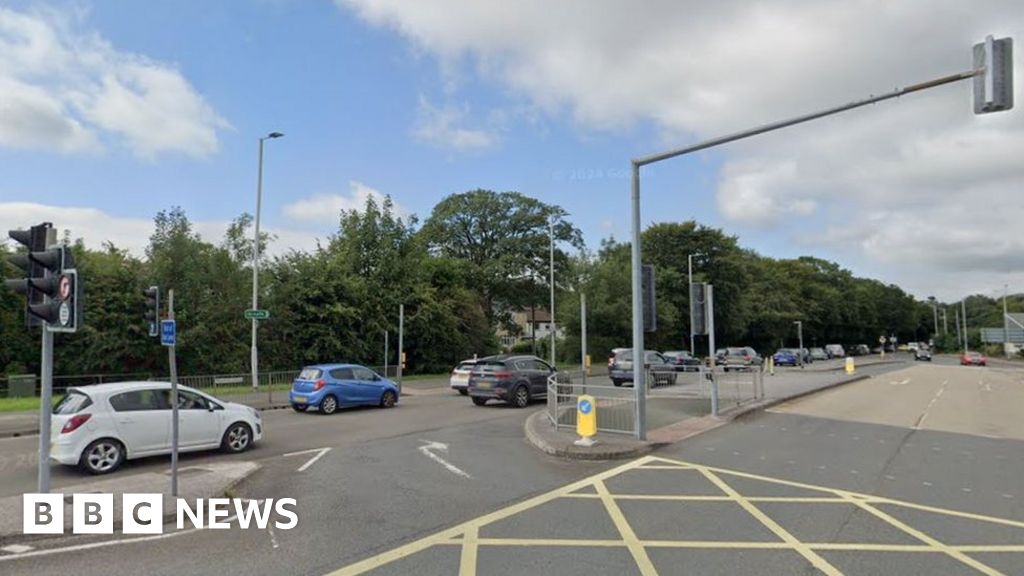 Plymouth traffic bottleneck improvement scheme approved BBC News