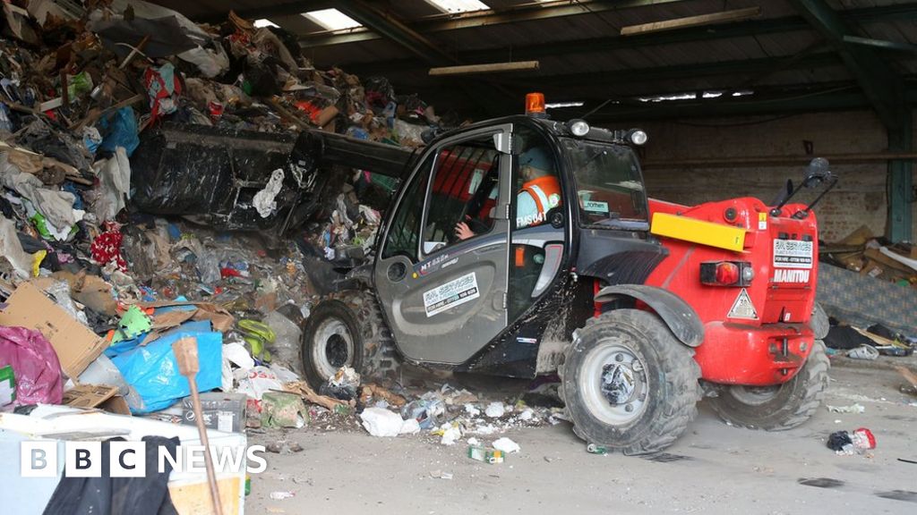Belfast dump still not cleared more than a week on BBC News
