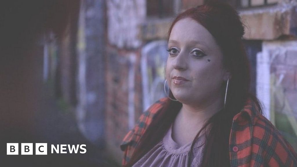 Ketamine addict: 'I can't walk 50m without weeing'