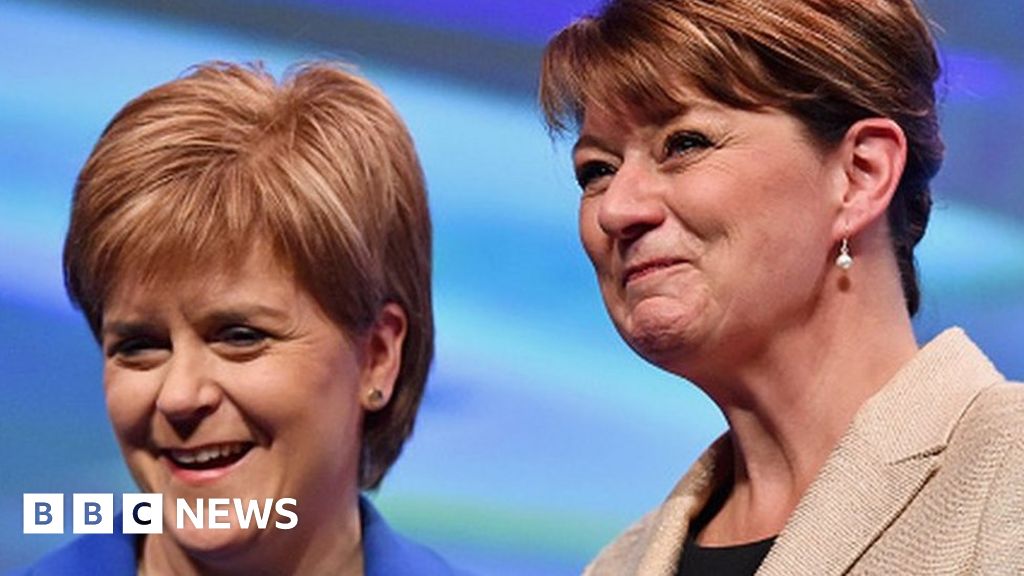 Nicola Sturgeon: Leanne Wood Invites Scottish Fm To Wales - Bbc News