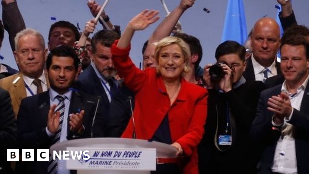 Le Pen vows to suspend all immigration