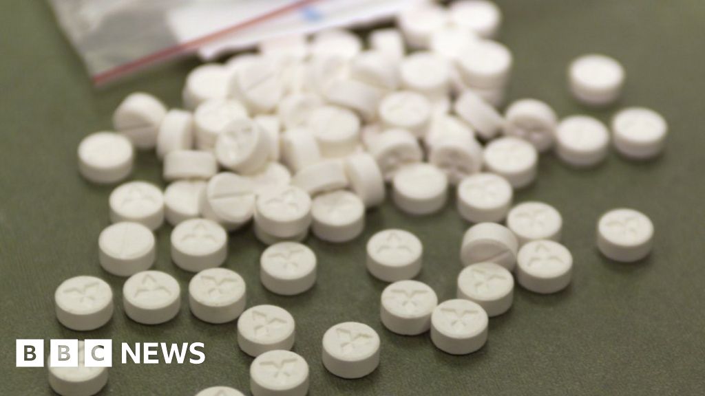 Lænestol forord cowboy Danger from ecstasy 'greater than ever' say drug experts - BBC News