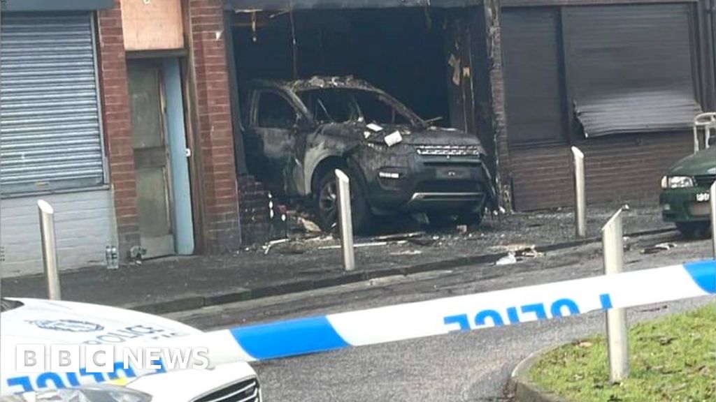Car crashed into Rutherglen ice cream shop and set alight BBC News