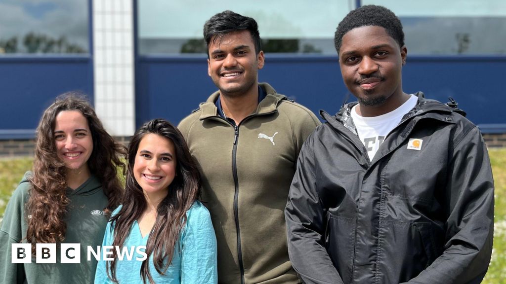 Students Turn to Outdoor Runs, Parks to Battle Exam Stress