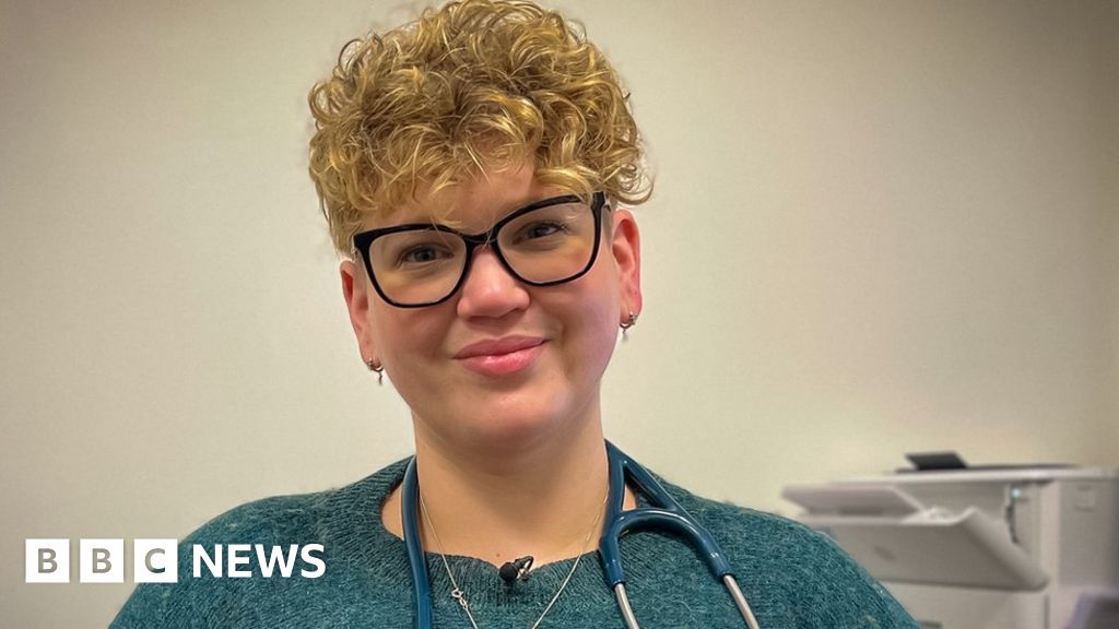 Disability: Doctor felt shunned by hospitals in Wales