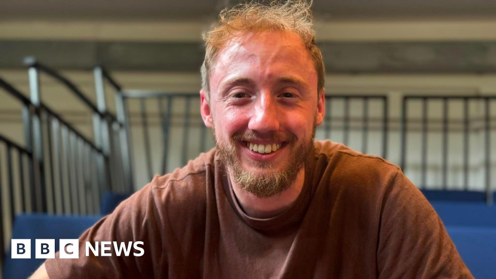 bbc.co.uk - Hsin-Yi Lo - Kent dancers say Jasmin Vardimon Dance Company studio a 'lifeline