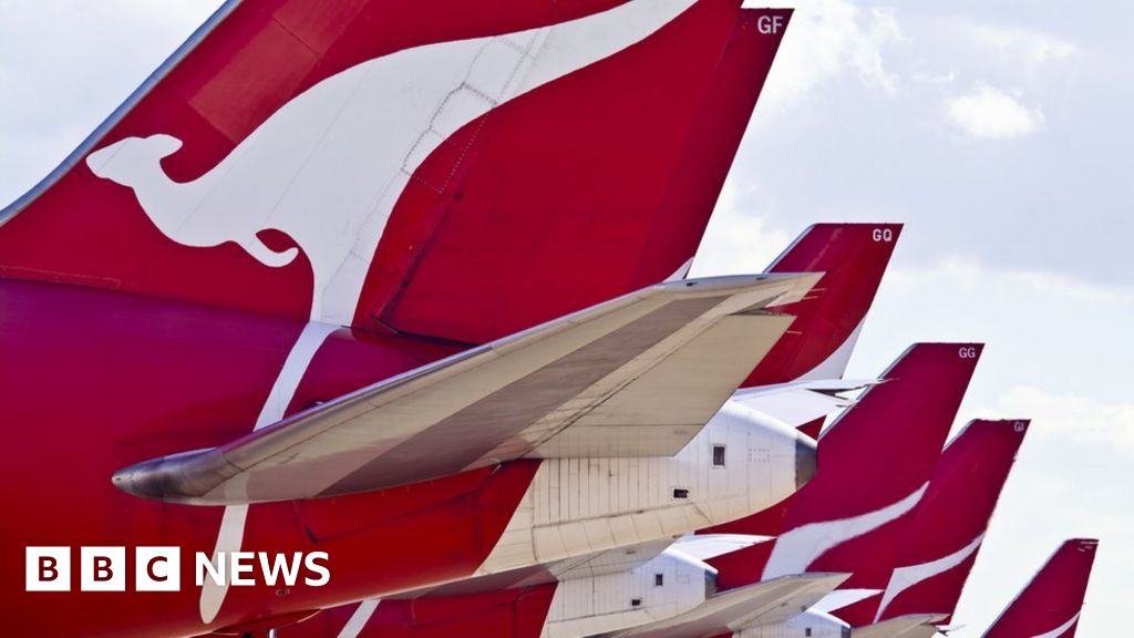 Qantas promises direct flights from Sydney to London and New York