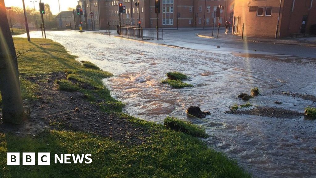 Derby flooding Burst water main brings disruption to city BBC News