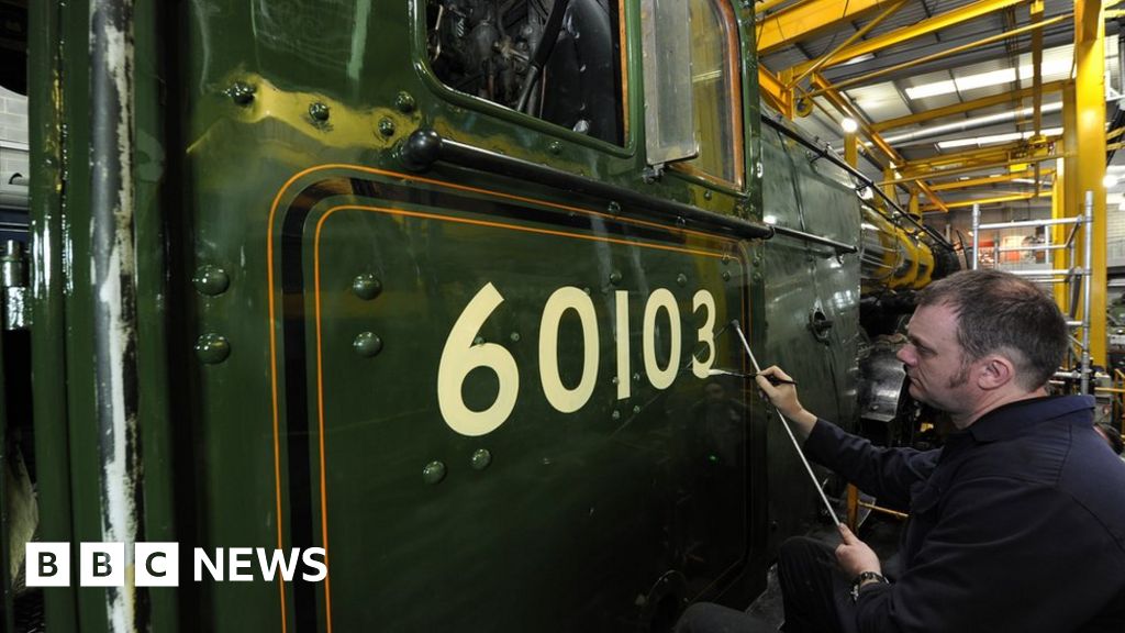 Flying Scotsman Restoration Completed With BR Colours Restored - BBC News