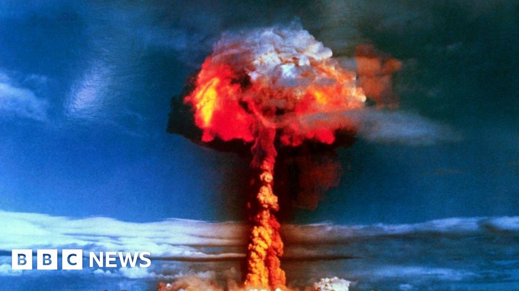 Anti-nuclear Weapons Group Ican Wins Nobel Peace Prize - BBC News