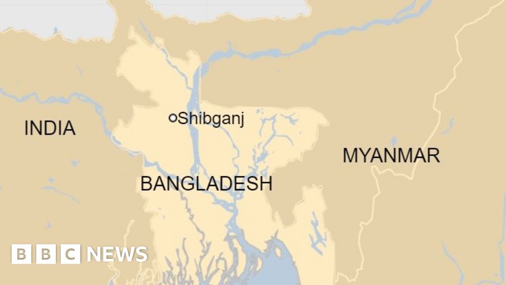 Bangladesh lightning strike kills 17 wedding party guests - BBC News
