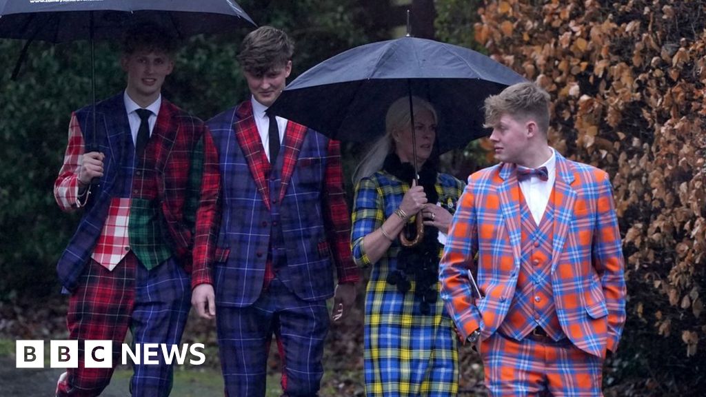 Doddie Weir's sons honour father at memorial