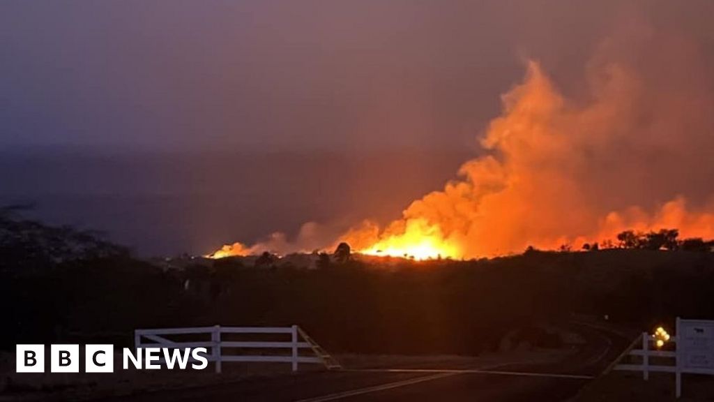 Hawaii wildfires: Six deaths confirmed as blazes engulf Maui