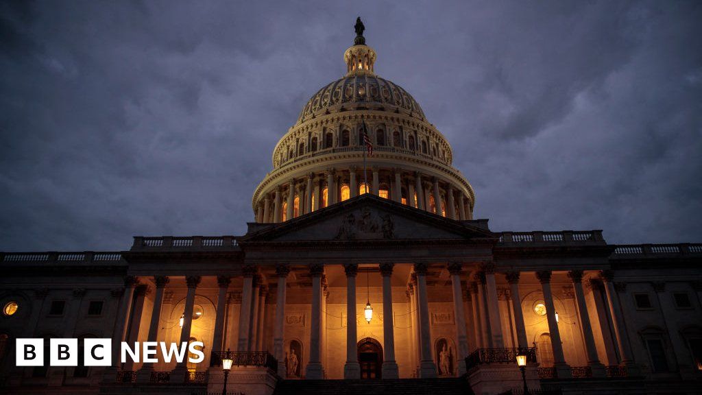 Anggota parlemen AS memilih untuk menghindari penutupan pemerintah