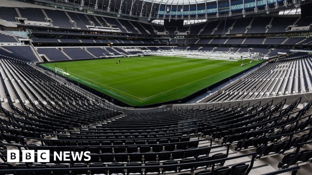 Tottenham Hotspur Stadium wins RIBA architecture prize - BBC News