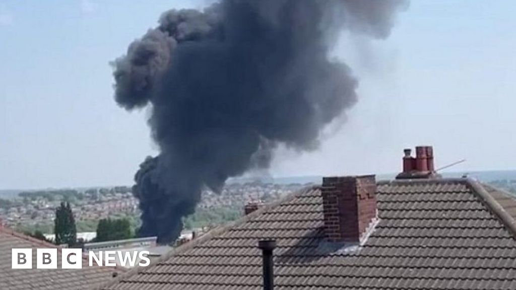 Explosions heard as Bramley fire sends black smoke plume over Leeds ...